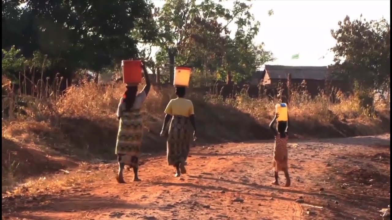 ⁣Misionero en Tanzania: En estos cristianos brilla una felicidad que deberíamos aprender