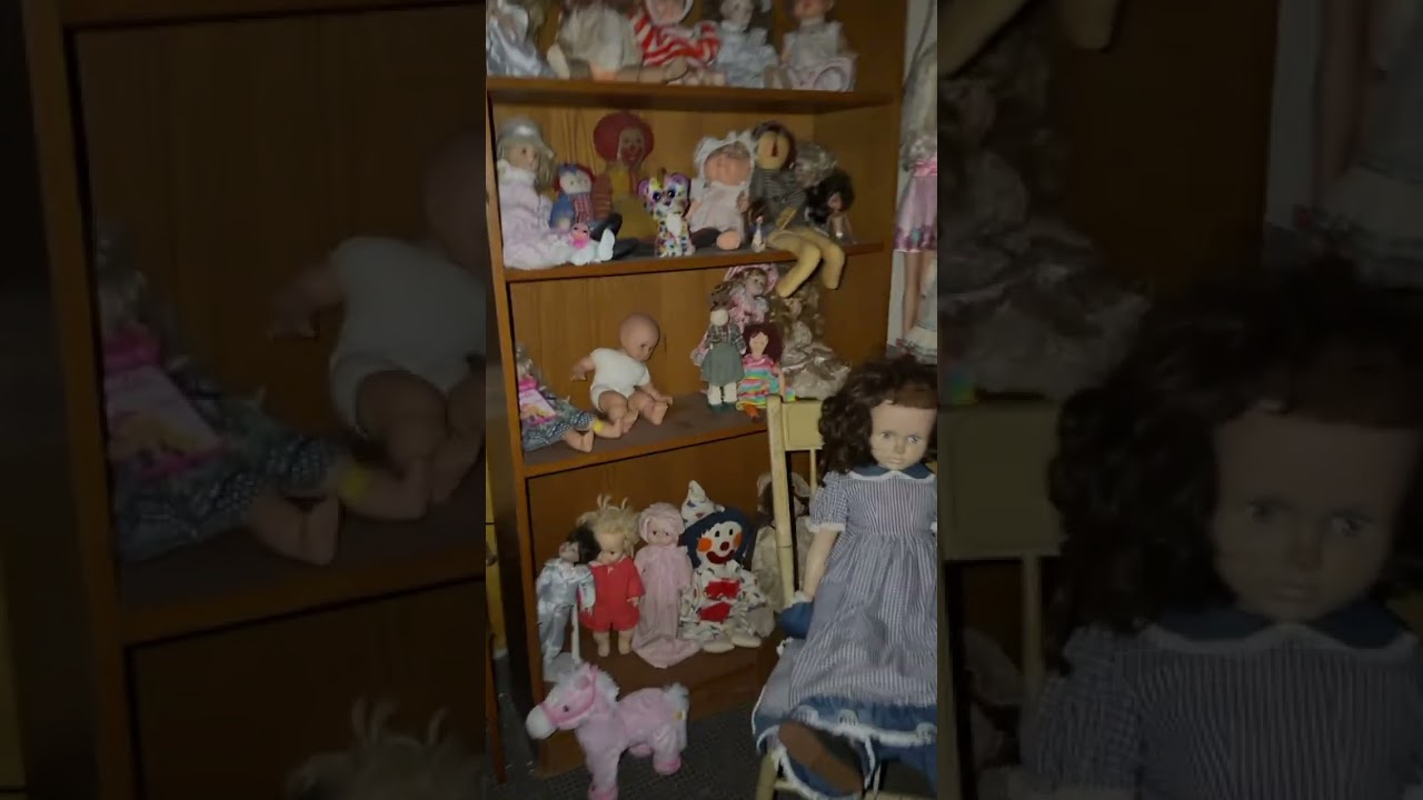 My haunted clown doll wants a girlfriend! 