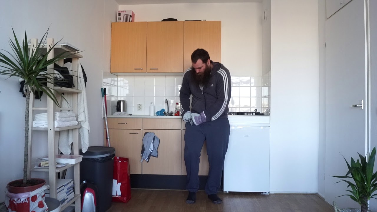 Strongman bending a 6 x 6 steel square rod into multiple loops YouTube