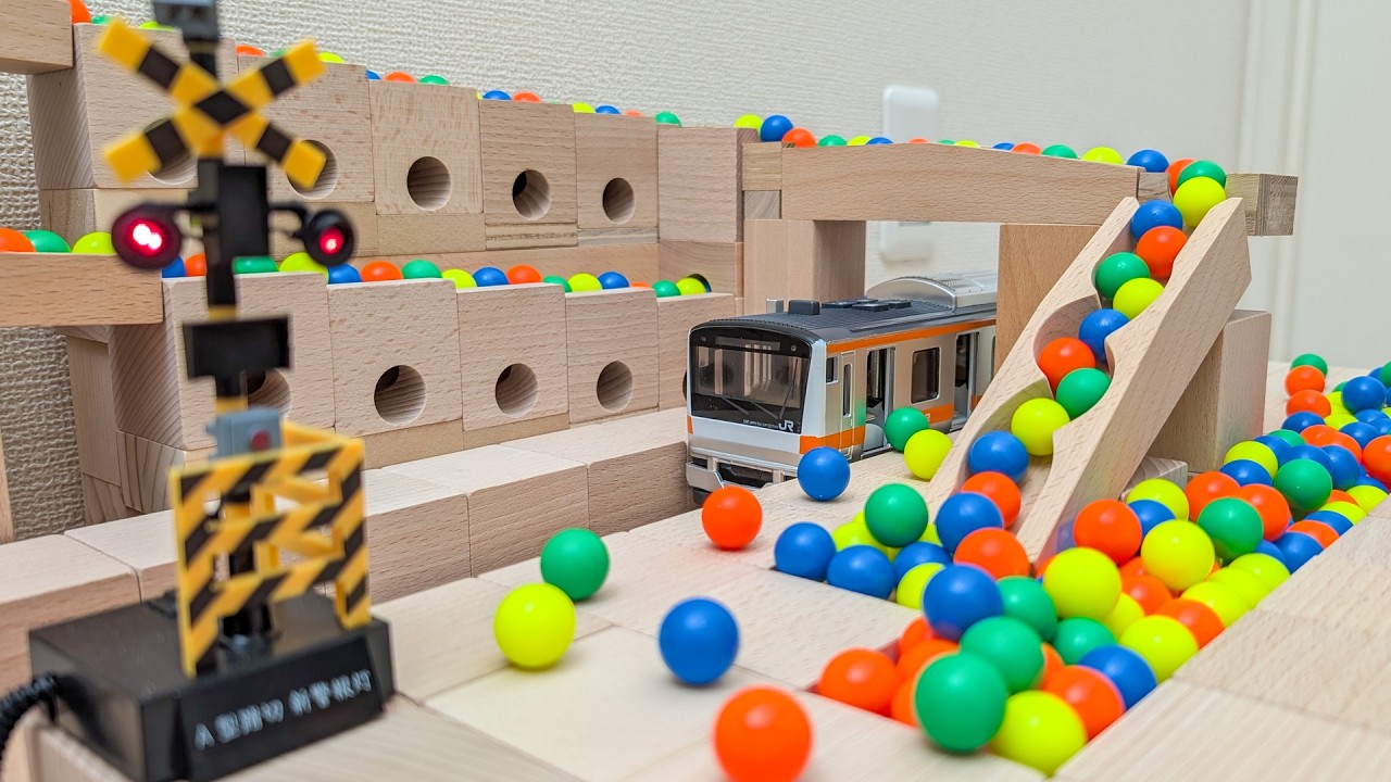 マーブルランレース☆JR中央線と駅舎＋阪急電車と踏切＋キュボロ＋京浜東北線