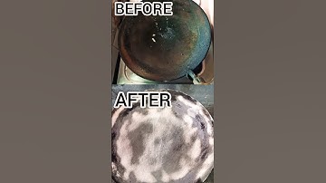 😳 clean iron tawa hack with 2 min👍🏻#shorts#hack#viralvideo#tranding #trandingshorts