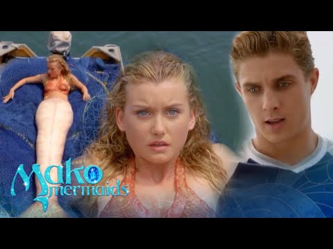 Mako Mermaids: 2ª Temporada Cena Dublada - Erik Revela A Ondina Que É Um  Tritão 