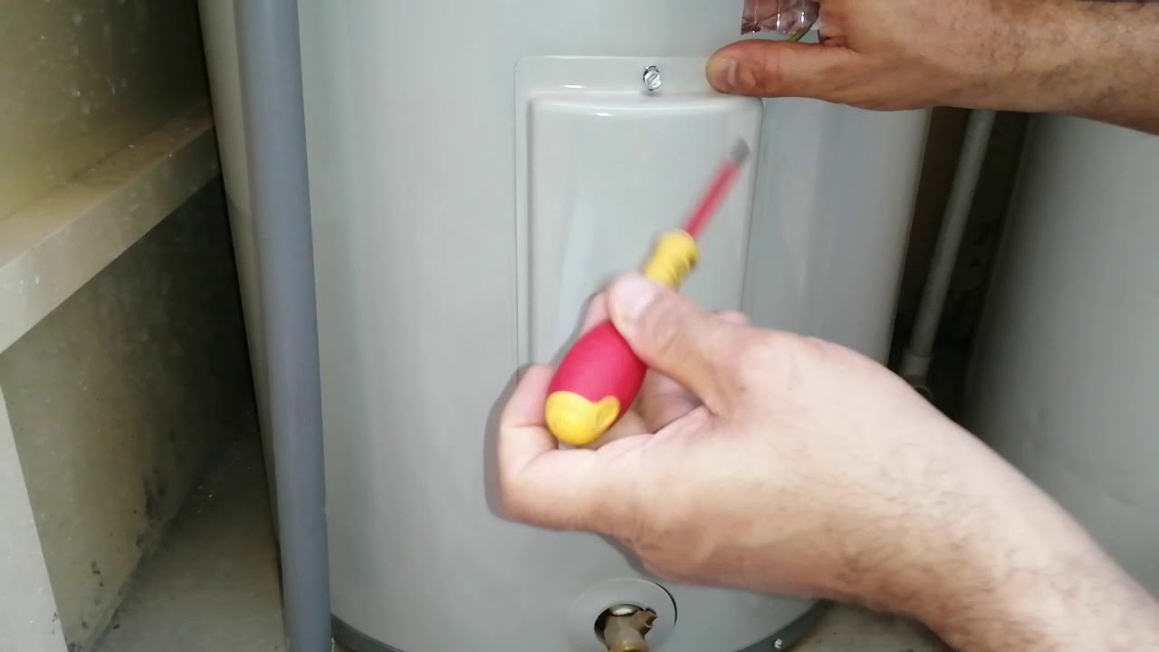 إعادة ظبط منظم الحرارة وفحص السخانة موسمياً