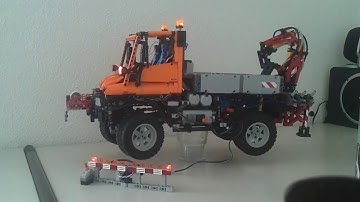 LEGO Technic 8110 - Unimog U400 - working exhaust - modified R/C