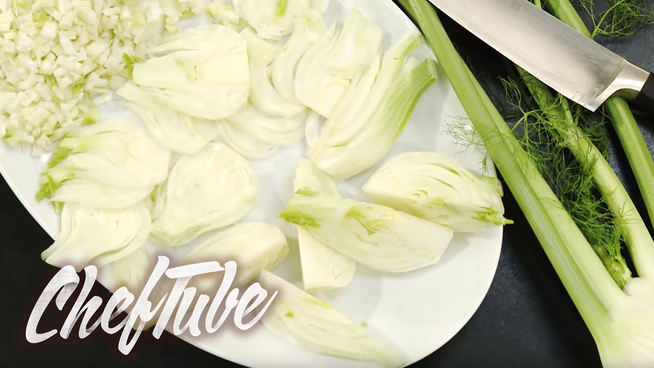 How To Choose And Prepare Fennel Youtube