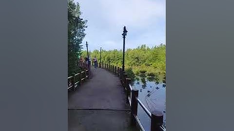 Cột cờ Hà Nội tại Mũi Cà Mau, cực Nam của Tổ quốc