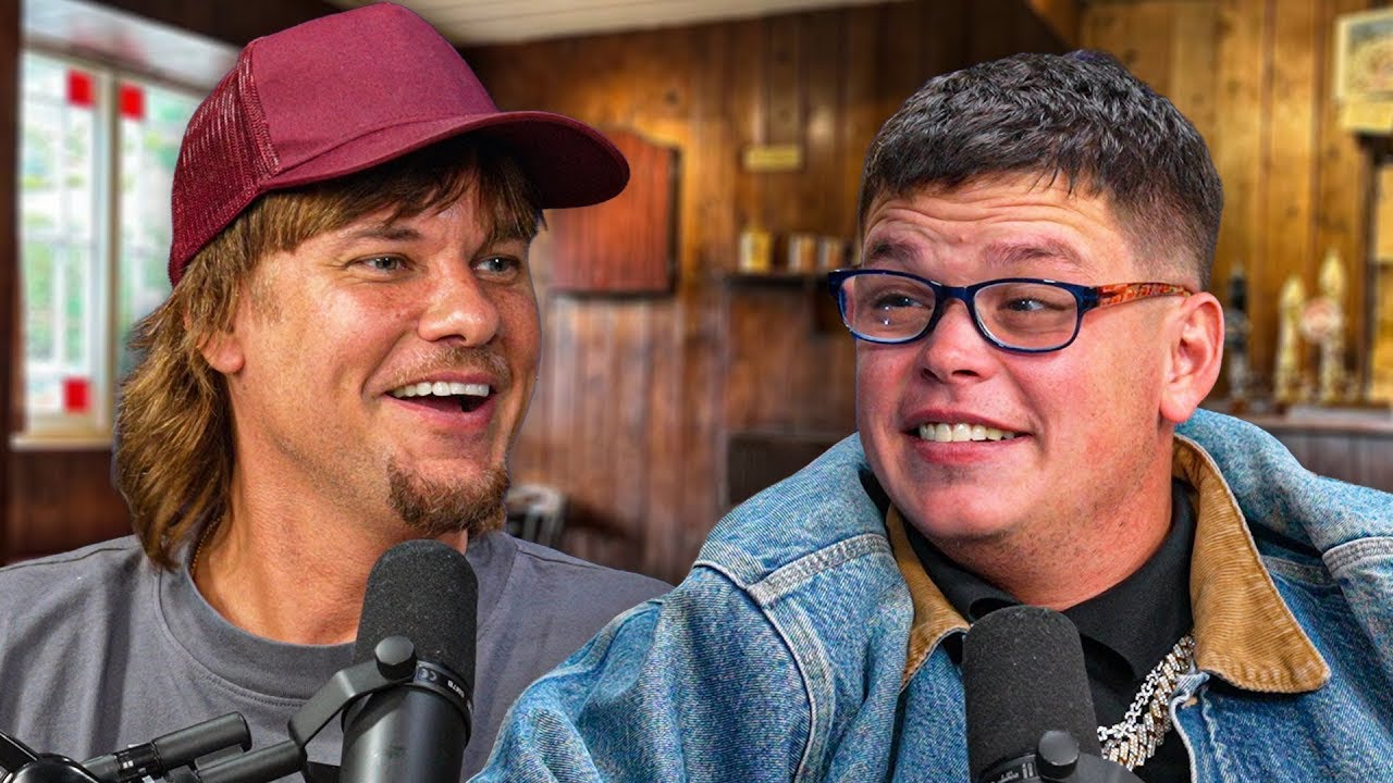 Theo and Sketch Talk About Looking Lesbian Adjacent