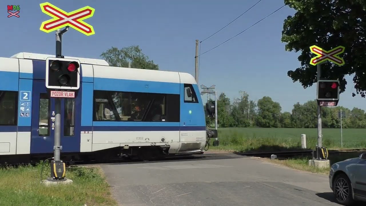 Železniční přejezd Blížkovice [P3636] - 3.6.2023 / Czech railroad crossing