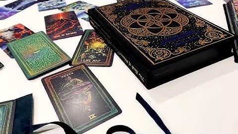The Cosma Visions Oracle Deck & Prisma Visions Tarot Book