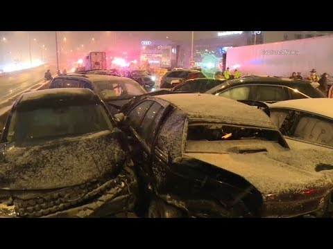 BREAKING: 54-car pileup crash on Chicago expressway injures 14