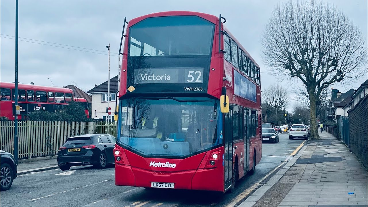 London Route 52: Victoria - Willesden Bus Garage