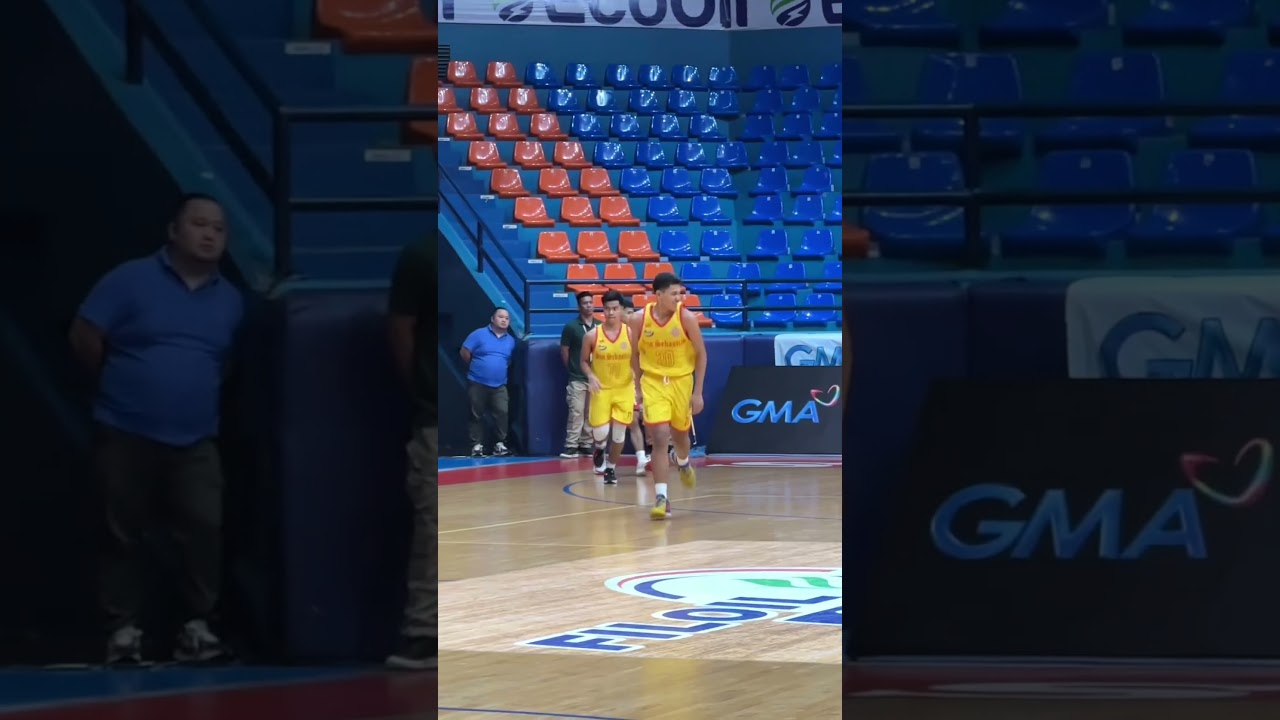 SSC-R’s Ruvic Danag puts up a corner triple 👌🏻