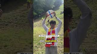 Download Lagu Festival Mengejar Keju 🧀 Negara  Inggris cheese rolling festival MP3