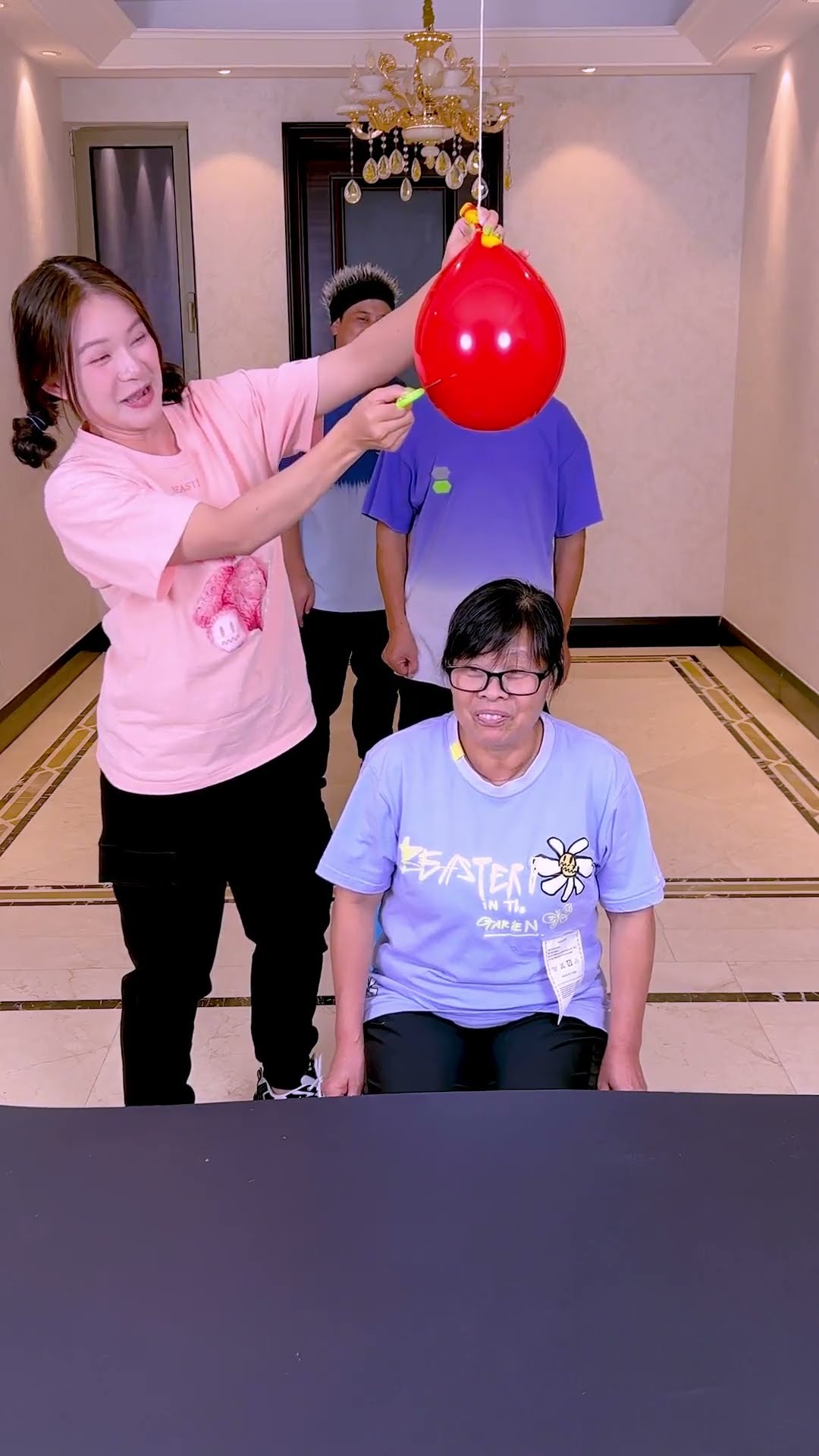 Balloon Cutting Challenge, Heartbeat Keeps Speeding Up#Funnyfamily #Partygames #Challenge #Funny