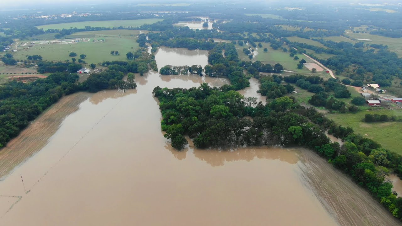 Aerial Footage of Leon River Flooding in Gatesville, Texas YouTube