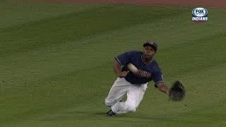Bourn dives for incredible catch in center