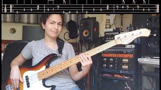 2 easy and groovy bass lines for beginner bass players (with playalong!)