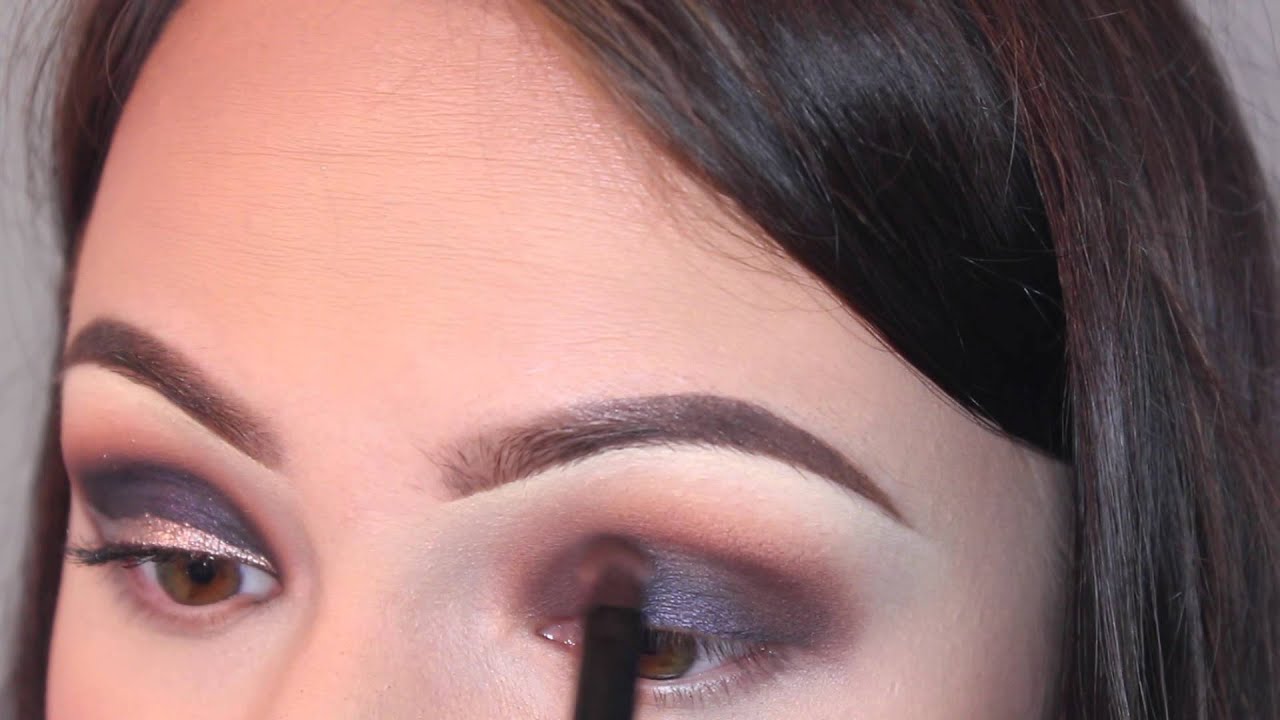 Smokey purple eyes using ABH Shadow Couture World Traveler palette