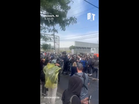 HAPPENING NOW: Police move in on protestors at the Delaney Hall