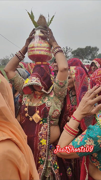 bai layo chundadiya ra than#jaatshorts09#desivlog#jaatnilook#bhaatfunction#bhaatgeet#bhaatmayra#rj