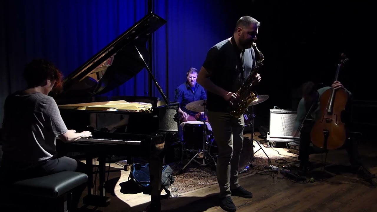 Elisabeth Harnik & Earscratcher - Alter Schlachthof, Wels, Austria, 2022-05-12