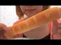 女子の一人おやつ☆パン屋さんのピーナッツバターパンとメープルパン食べるだけ！eating sounds