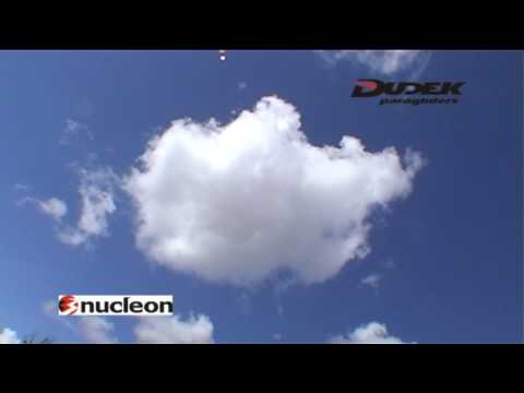 La NUCLEON de DUDEK Paragliders