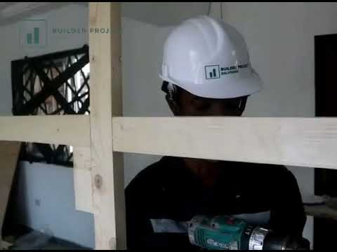 Building a wood partition wall by Builder Project Solutions. Construction company in Accra, Ghana.