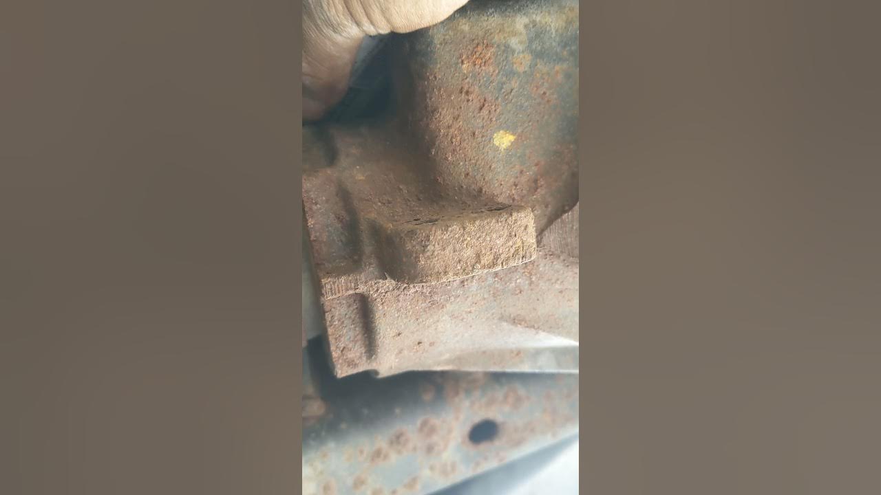 2007 jeep commander starter replacement really easy - YouTube