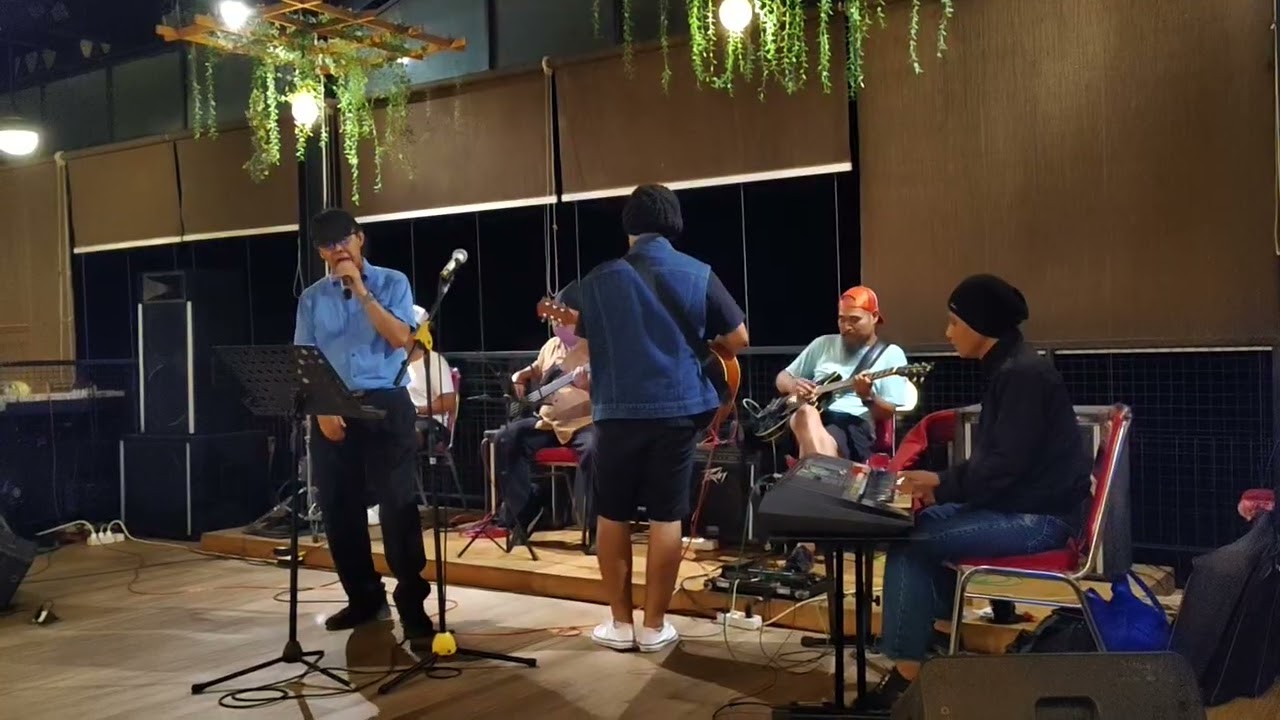 Kingston town || Cover : Handygun 250614