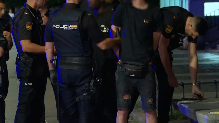 Three people were stabbed and three were arrested in an attempted robbery in Moncloa.