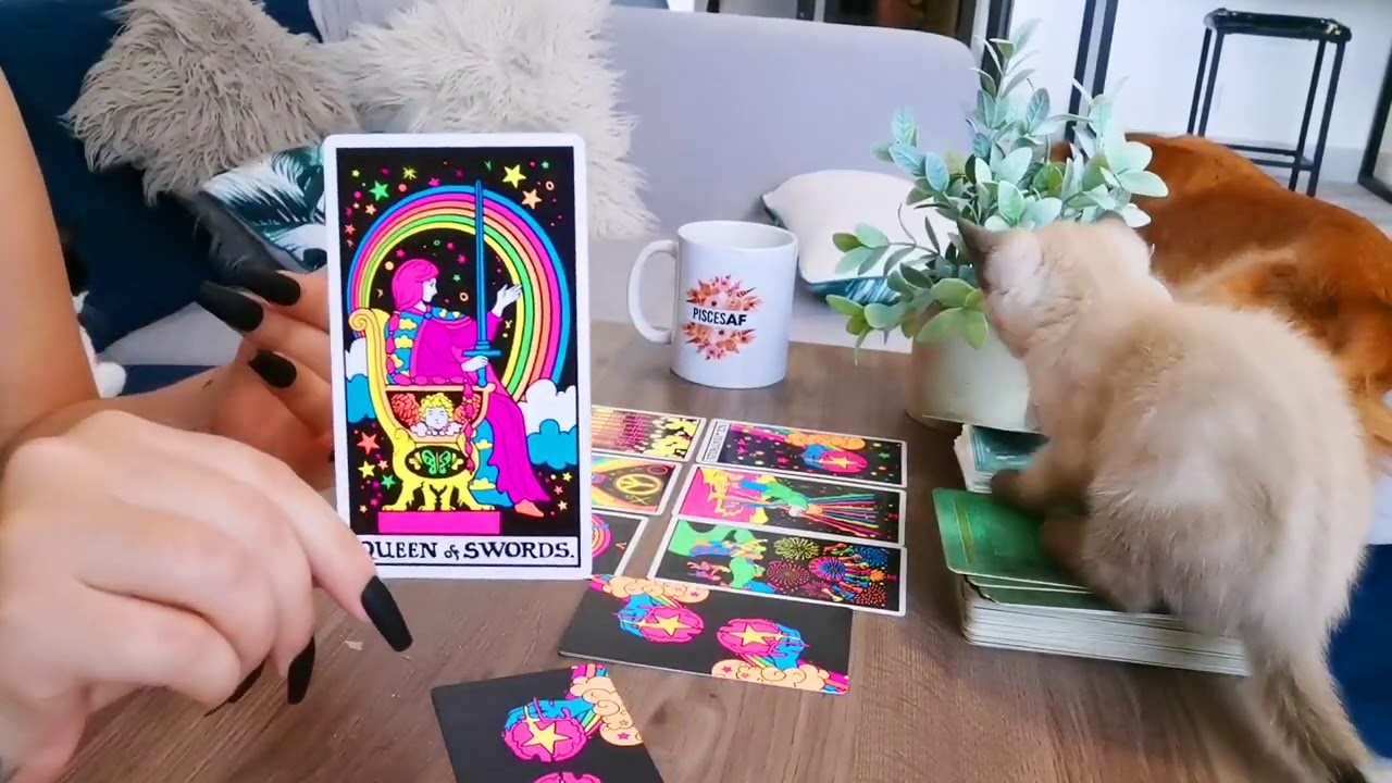 PISCES [WHO'S STALKING YOU?] 