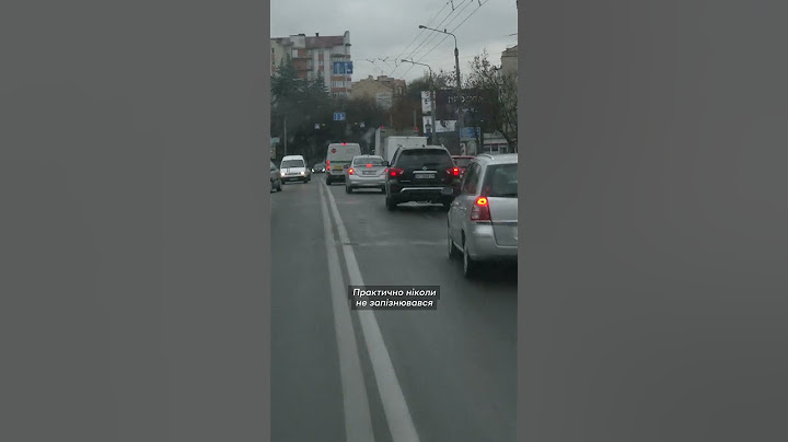 «Водії ставляться з розумінням». Волонтер, який возить тіла полеглих, про свою роботу