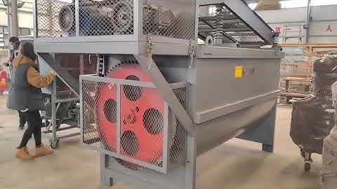 Mushroom substrate mixer with screening machine