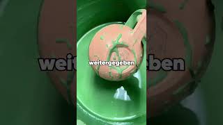Auf meiner zehnten Geburtstagsparty fragte mich ein Clown: „Sind hier irgendwelche Polizisten?”
