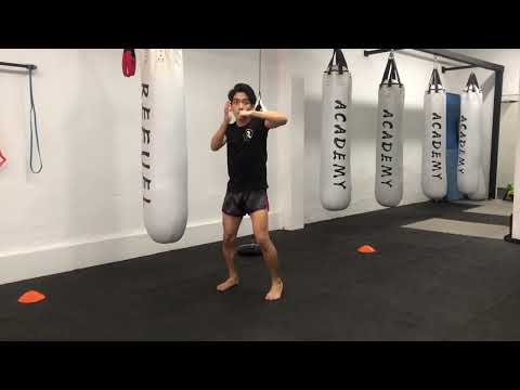 Vertical and Horizontal Fist in Hooks which is better? : Must See Muay Thai Kru Asraf Lesson 40