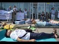 Лежачий протест инвалидов   По головам   к большим деньгам 27 07 2017