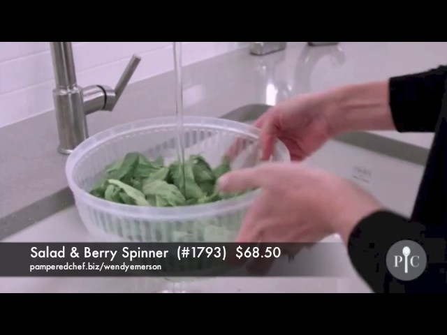 Cucina Green Lettuce Salad Spinner with Salad Bowl. 