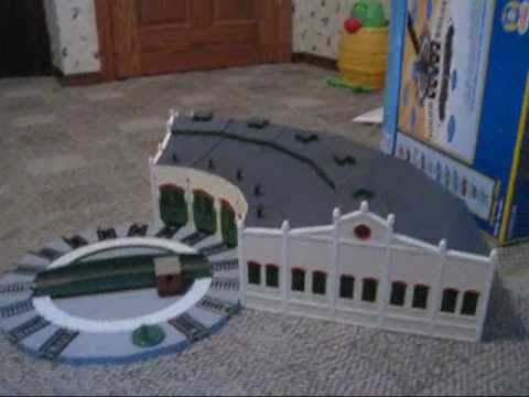 Bachmann Tidmouth Sheds Review and Usage!!!! - YouTube