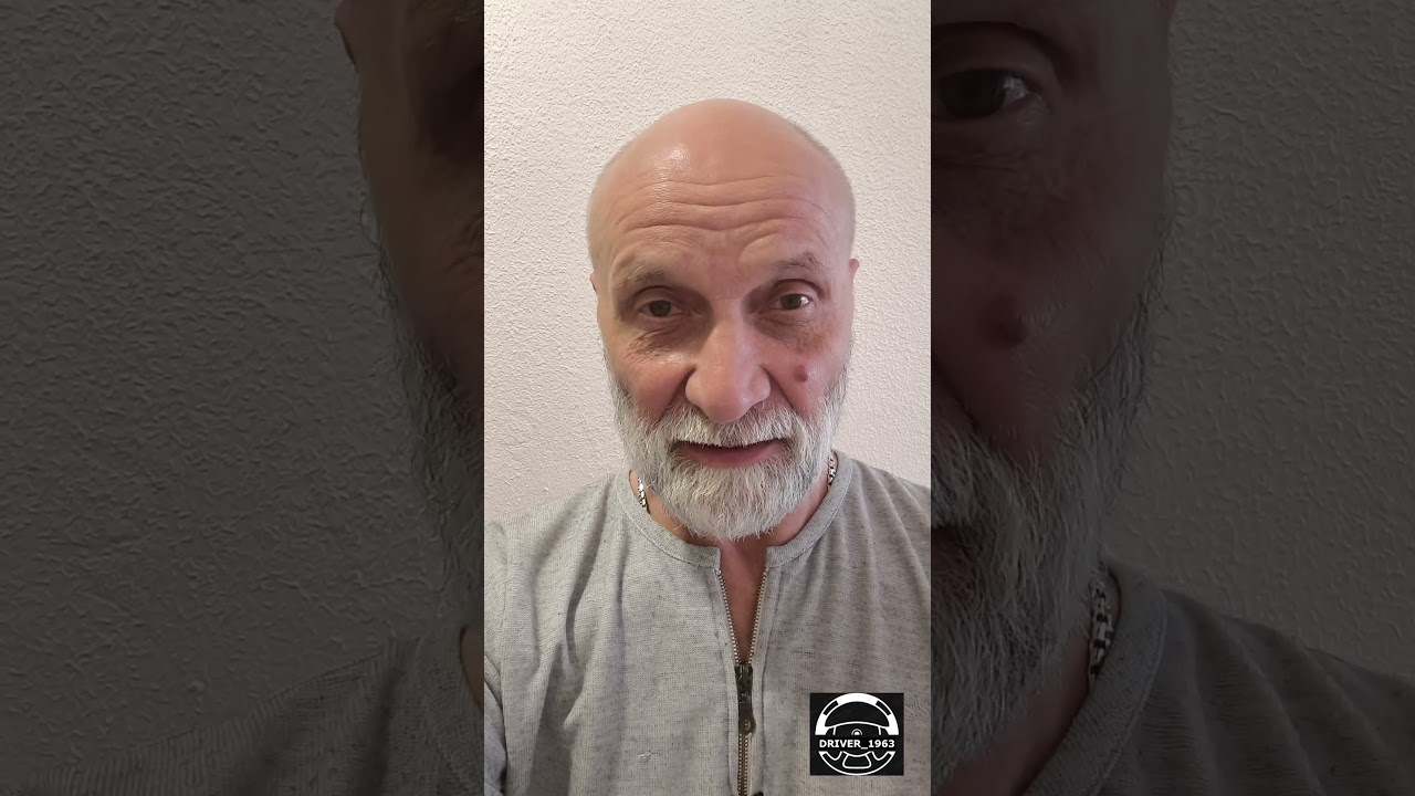 Чиновники работают на ПЯТИ работах по 12 часов хорошо зарабатывают  Хинштейн