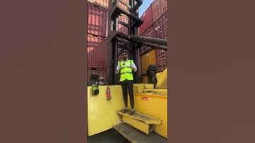Container Handling In Mundra Port #container #export #shorts