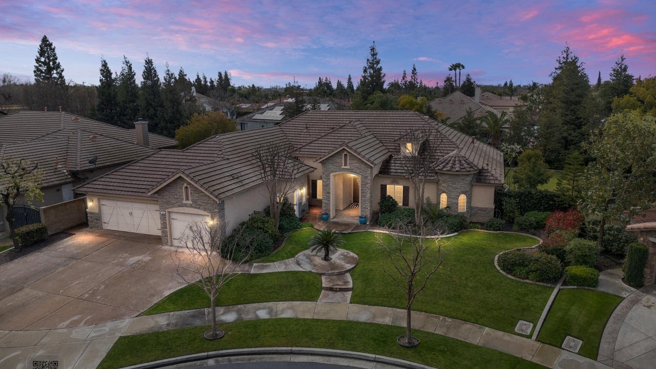 205 Somerford Court, Bakersfield, CA