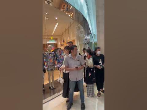 Miss Heart Evangilista after the DIOR event in Singapore - YouTube