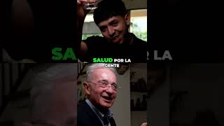 Alvaro Uribe y un Guarito #shorts