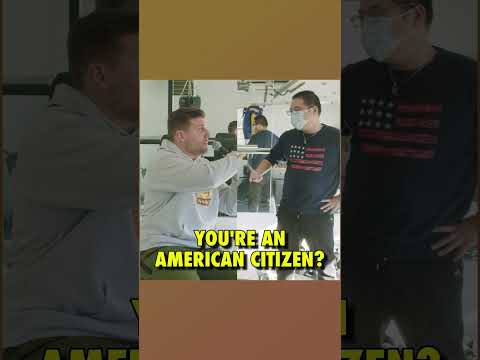 Comedian talks with his delivery guy about life and china