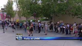 Hundreds gather at UNM to march in solidarity with Charlottesville