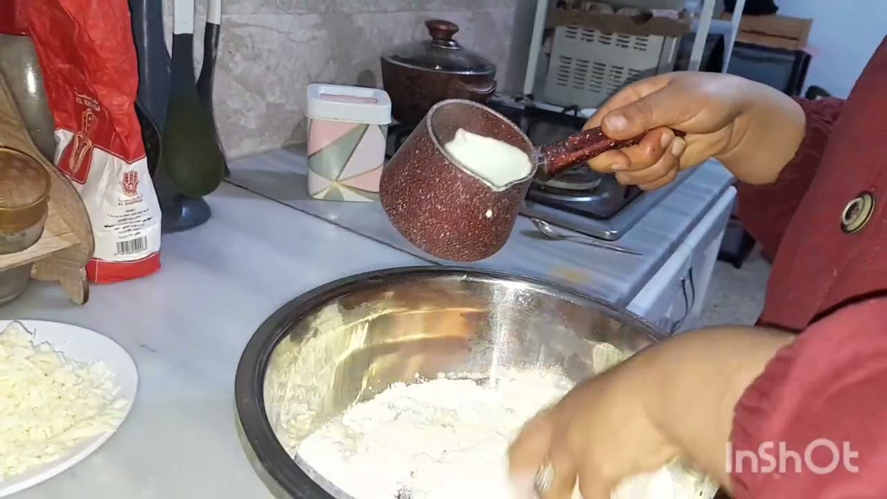 🍕 جربتها وندمت علاش ما عملتهاش قبل! بيتزا رهيبة 👌👌