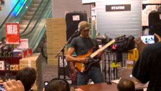 Greg Howe - Guitar Center NYC Nov 2014