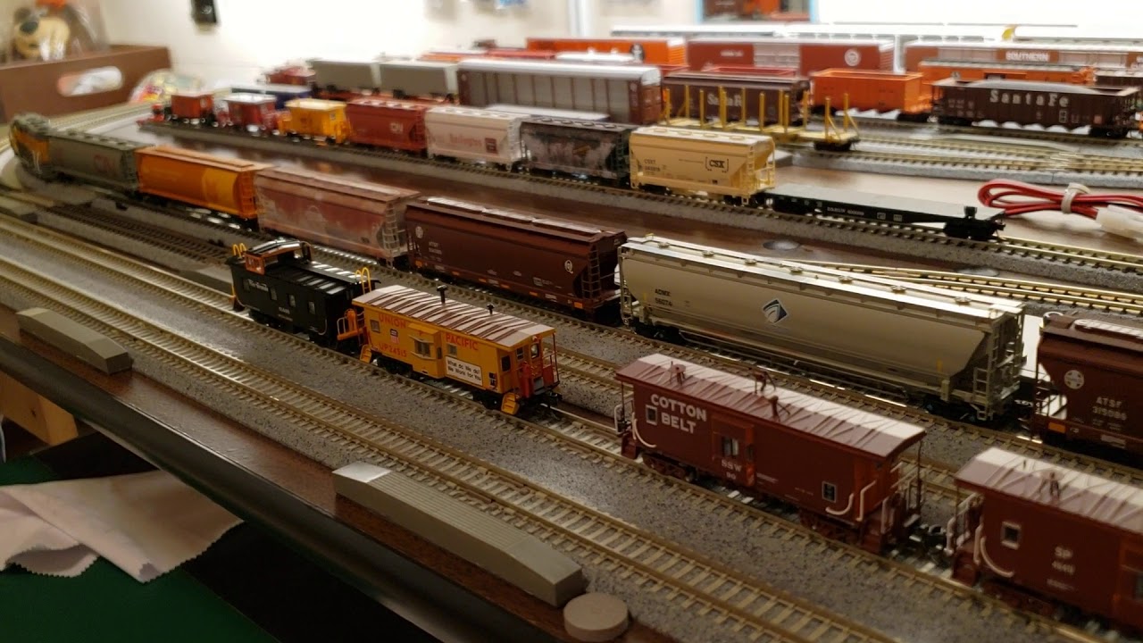 NCE SB5 Smart Booster Simple Hook-Up Let's Run a Locomotive..