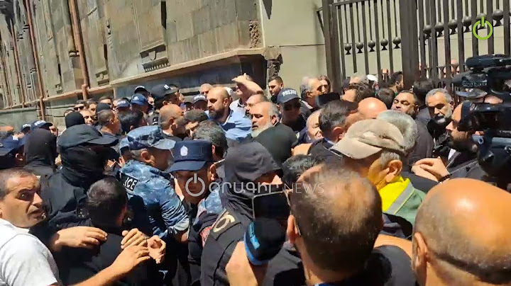 Հրմշտոց՝ հոգևորականների և ուժայինների միջև. Վեհարանում իրավիճակը գերլարված է